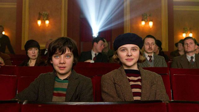 Imagem da notícia Confira 5 itens para aproveitar a Semana Tech e fazer da sua casa um cinema!