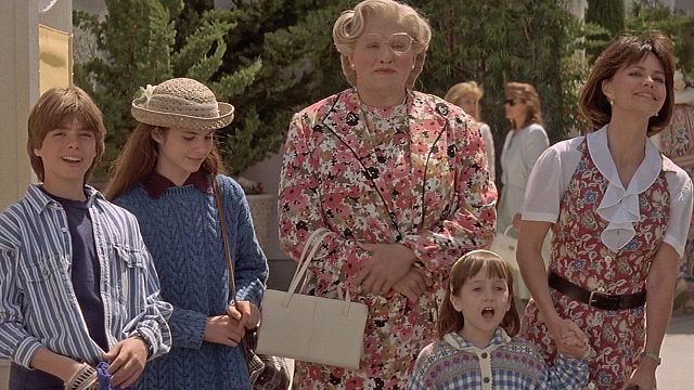 Imagem da notícia Antes de falecer, Robin Williams recebeu proposta para continuar Uma Babá Quase Perfeita e só tinha uma condição