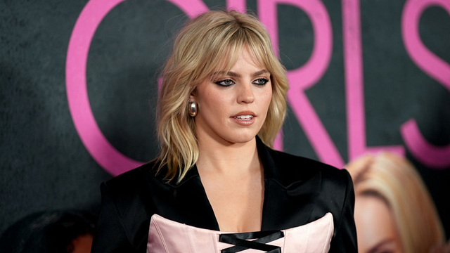 Imagem da notícia Reneé Rapp, a Regina George de 2024, se sentia “intimidada” pela indústria antes de Meninas Malvadas: “Tenho um novo começo”