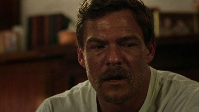 "Foi uma verdadeira m*rda": Ator de Reacher, Alan Ritchson estava nervoso para filmar cena em novo filme aclamado