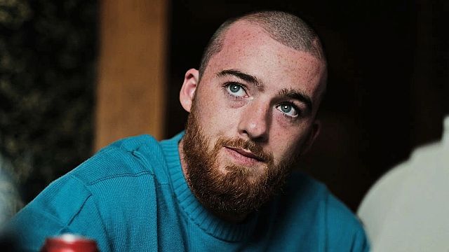 Imagem da notícia Ator de Euphoria morre aos 25 anos de idade: Angus Cloud perdeu o pai uma semana antes