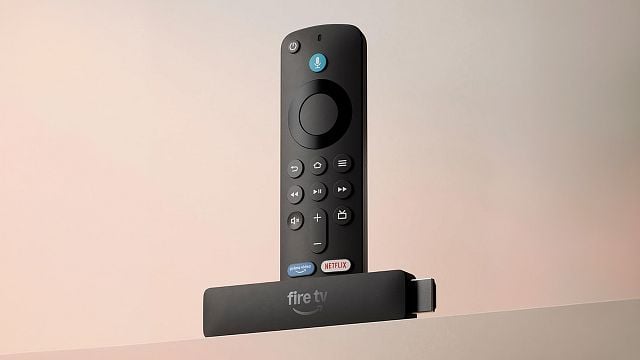 Imagem da notícia Transforme qualquer TV em smart com o Fire TV Stick HD em promoção na Amazon