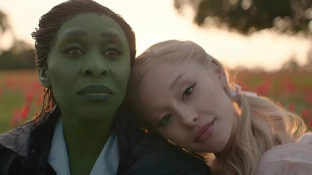 Imagem da notícia Wicked 2: Roteirista fala sobre a mudança na dinâmica de Elphaba e Glinda do filme para a peça