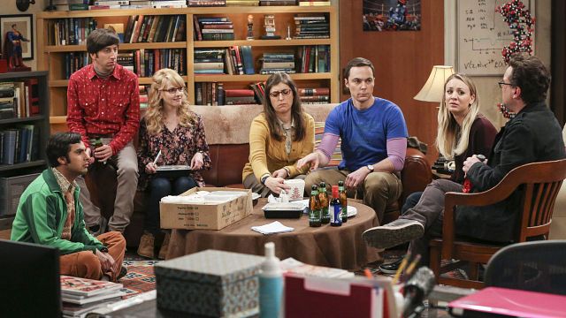 Imagem da notícia "Foi um choque": Elenco de The Big Bang Theory aceitou corte milionário no salário para salvar o emprego de duas atrizes