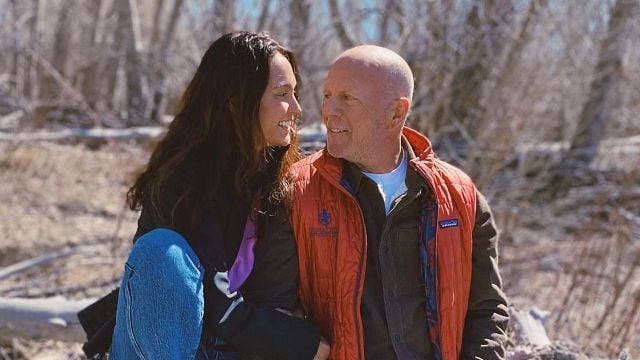 Imagem da notícia "É possível se conectar": Esposa de Bruce Willis revela como o amor entre os dois ganhou novo significado após diagnóstico