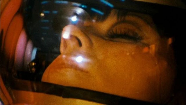 Imagem da notícia Esta minissérie tem apenas dois episódios e é uma das melhores da história da ficção científica: Sem ela, jamais teríamos Matrix!