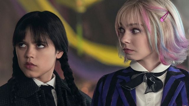 Imagem da notícia Wandinha e Enid vão virar um casal? Criadores da série comentam sobre as teorias dos fãs sobre o romance