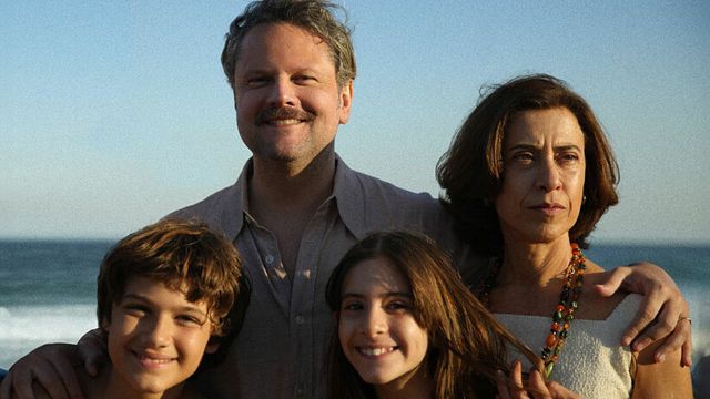 Imagem da notícia Brasil finalmente vai levar o Oscar? Fernanda Torres e Walter Salles são ovacionados no Festival de Veneza