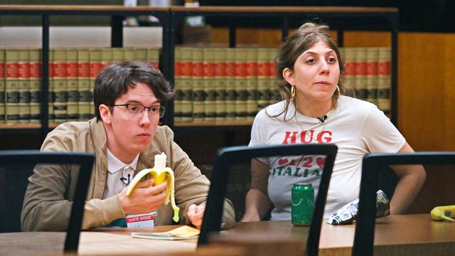 Imagem da notícia No streaming: A MELHOR série de comédia que estreou em 2023 tem só 8 episódios e você provavelmente ainda não viu