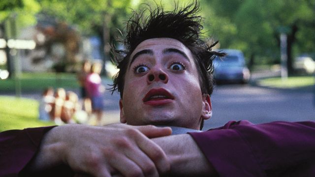 Imagem da notícia Muito antes do MCU, Robert Downey Jr. participou de um filme que a crítica destruiu sem piedade