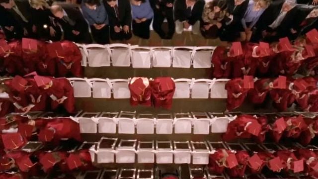 Imagem da notícia 20 anos atrás, o episódio final desta lendária série de comédia emocionou milhões de fãs que a assistiam nas telinhas