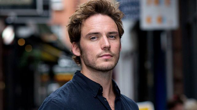 Imagem da notícia "Homens com tanquinho vendem filme": Ator de Jogos Vorazes, Sam Claflin revela como foi afetado pela pressão estética de Hollywood