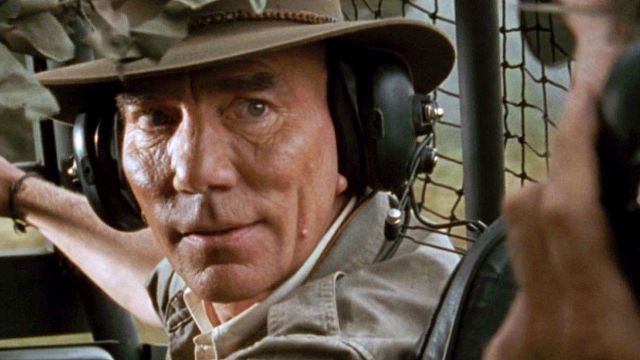 Imagem da notícia Durante 28 anos, o público odiou o vilão errado de Jurassic Park, segundo essa teoria de fãs