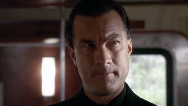 Filme de ação favorito de Steven Seagal é uma obra-prima que Clint Eastwood conhece muito bem: “Daria um faroeste maravilhoso”