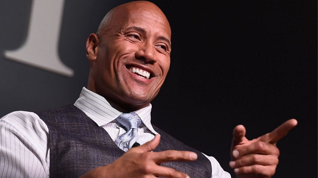 Imagem da notícia "Na minha opinião, ele só pensou em mim por 7 segundos!": Dwayne Johnson quase interpretou um dos papéis mais famosos de Johnny Depp