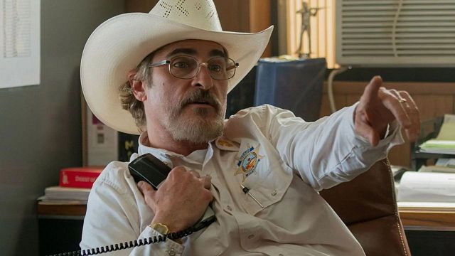 Imagem da notícia "Me irritou pra c*ralho": Joaquin Phoenix foi desprezado por diretor e correu atrás do sucesso só para reverter a praga jogada contra ele