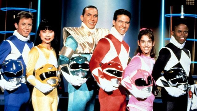 Imagem da notícia "Foi um erro": Roteirista de Power Rangers desabafa sobre escalação de atores asiáticos e negros como Ranger Amarela e Ranger Preto