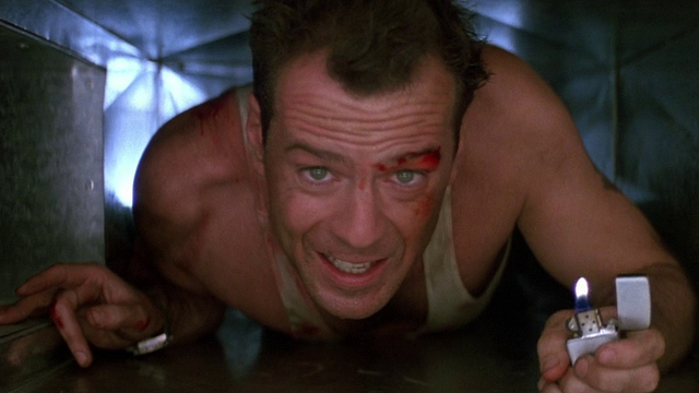 Imagem da notícia Não escuta direito os diálogos em filmes de ação? Saiba como melhorar o som da sua TV com apenas alguns ajustes