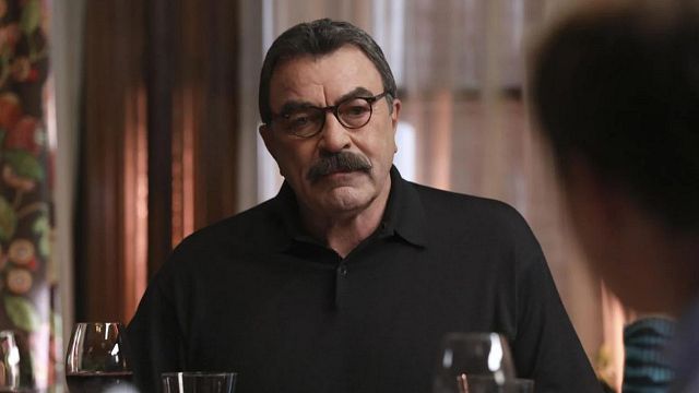 Imagem da notícia Blue Bloods: Tom Selleck revela o segredo do sucesso da série - e ele está escondido em quase todos os episódios