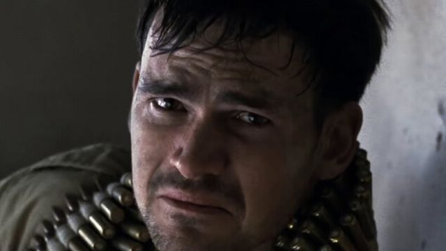 Imagem da notícia Steven Spielberg filmou essa sequência de guerra de forma tão realista que foi necessário criar uma linha de apoio para veteranos de guerra