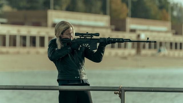 Imagem da notícia Top 1 em 33 países: A série que destronou Bridgerton é uma história de espionagem diferente do que você já viu