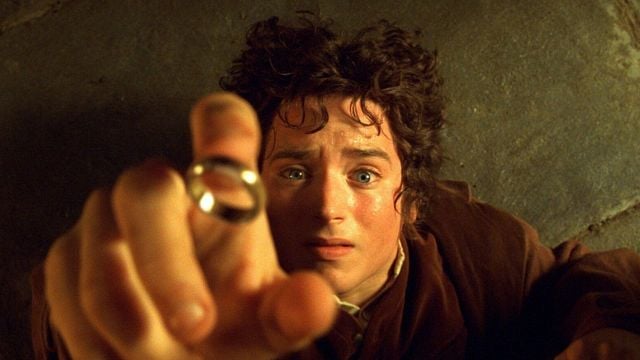 Imagem da notícia Poucos sabem, mas atores ganharam muito pouco por O Senhor dos Anéis: Salário baixo já foi ironizado por Cate Blanchett, enquanto Elijah Wood saiu em defesa