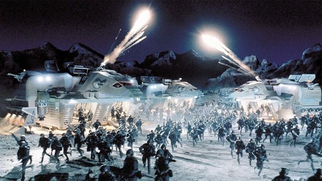 Imagem da notícia 30 anos depois, os astros de um dos maiores sucessos de ficção científica dos anos 90 estão fazendo outro filme juntos
