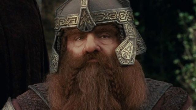 Ele é, na verdade, o ator mais alto de O Senhor dos Anéis: Os truques do filme de Peter Jackson para "transformá-lo" em um anão