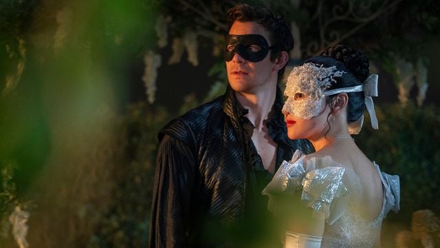 Imagem da notícia O momento que parou a internet está de volta: Bridgerton confirma outra "cena da carruagem" na 4ª temporada e já sabemos quem são os protagonistas