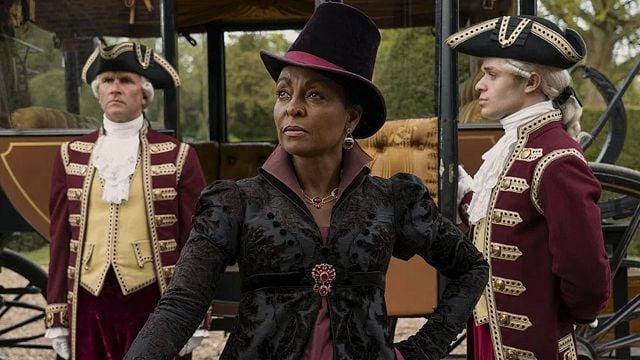 Imagem da notícia Lady Danburry vai sair de Bridgerton? Personagem queridinha dos fãs decide se afastar da sociedade na 4ª temporada