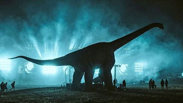 Imagem da notícia Concorrência para Jurassic World: Neste blockbuster de ficção científica, um herói de Star Wars encontra dinossauros