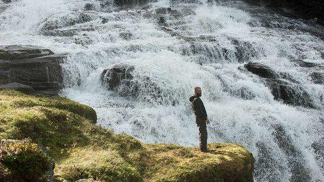 Imagem da notícia Já viu? Um dos melhores filmes de ficção científica dos últimos 10 anos – perfeitamente estilizado e eletrizante
