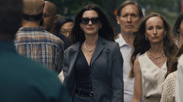 Imagem da notícia Anne Hathaway confessa que "jamais imaginou" que O Diabo Veste Prada 2 fosse realmente acontecer