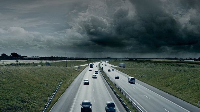 Imagem da notícia Há uma série de mistério realmente emocionante sobre o fim do mundo na Netflix e ela foi esquecida muito rápido