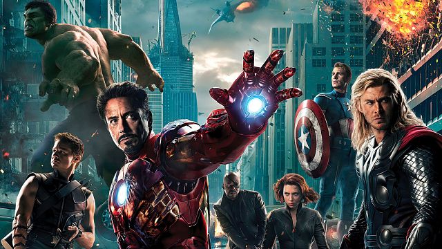 Imagem da notícia "Aquele filho da mãe não falou nada": Jeremy Renner diz que está pronto para brigar com Robert Downey Jr. em novo Vingadores