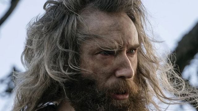 Imagem da notícia A série de O Senhor dos Anéis revela o verdadeiro Gandalf antes da 3ª temporada: Você nunca vai adivinhar onde ele apareceu