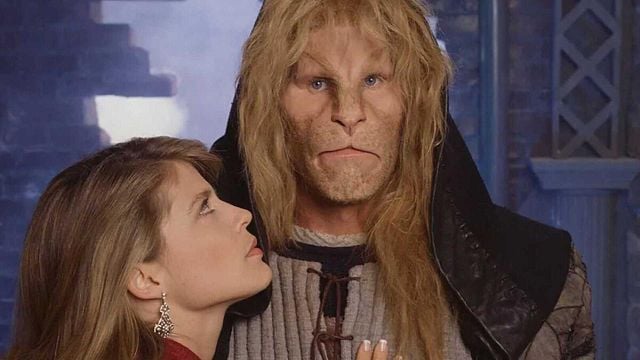 Imagem da notícia Nos anos 80, George R. R. Martin participou de uma série inesperada: Autor escreveu uma adaptação muito estranha de A Bela e a Fera