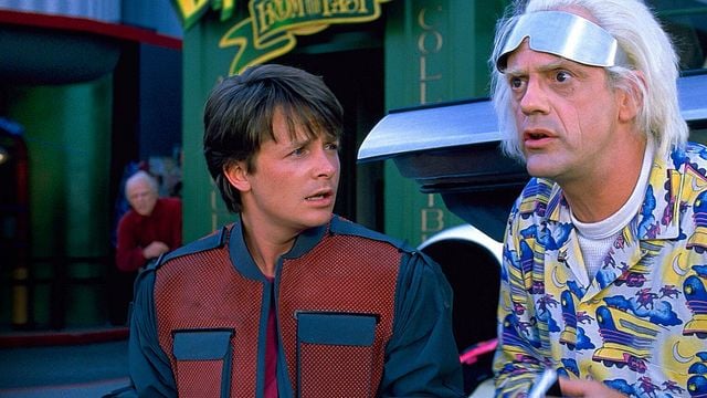 Imagem da notícia Um dos maiores mistérios do cinema: Por 40 anos, nos perguntamos quem poderia ter tirado uma foto como aquela em De Volta para o Futuro