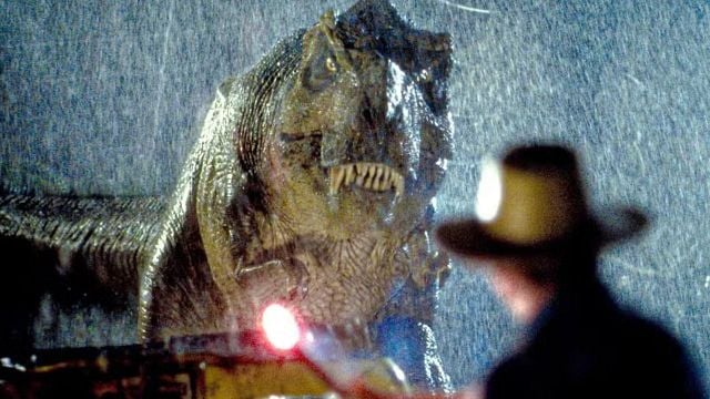 Imagem da notícia O próximo filme de J.J. Abrams é, secretamente, uma reunião do elenco de Jurassic Park