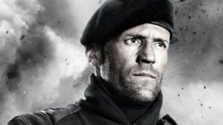 Imagem da notícia Exclusivo - Confira três cartazes brasileiros de Os Mercenários 2