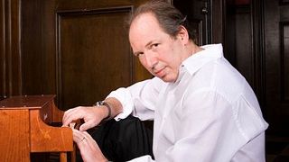 Imagem da notícia Superman: O Homem de Aço contrata compositor de Batman e A Origem