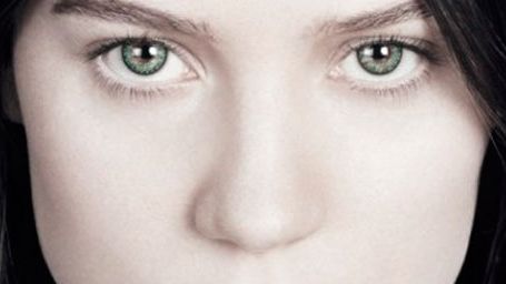 Imagem da notícia Mia Wasikowska em novo pôster de Segredos de Sangue, do diretor de Old Boy