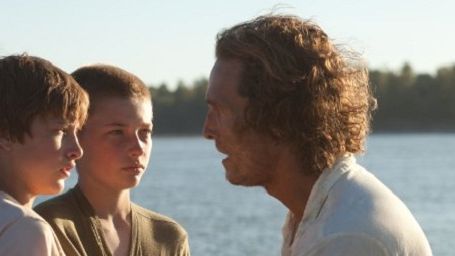 Imagem da notícia O drama Mud com Matthew McConaughey tem seu primeiro trailer revelado