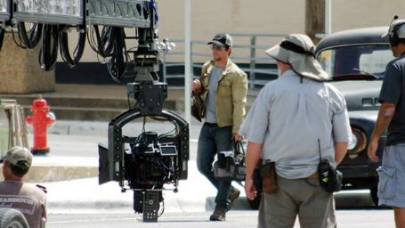 Imagem da notícia Primeiras fotos de Mark Wahlberg nas filmagens de Transformers 4
