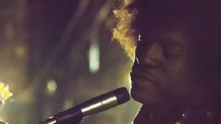 Imagem da notícia Veja a primeira imagem de André Benjamin como Jimi Hendrix