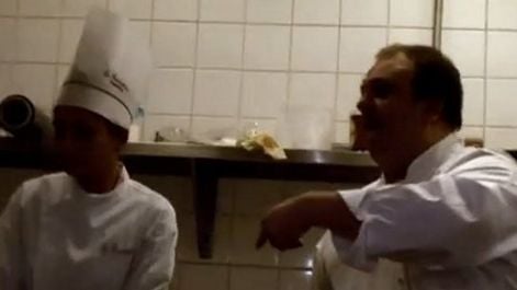Imagem da notícia A tensão na cozinha de um chef francês em cena exclusiva de Por Que Você Partiu?