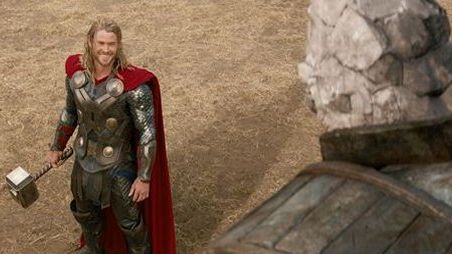 Imagem da notícia Marvel contrata roteiristas para Thor 3