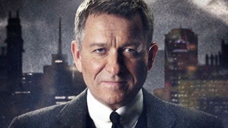 Imagem da notícia Gotham: foto revela visual do mordomo Alfred