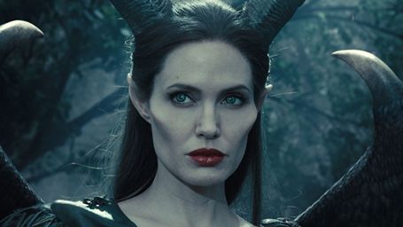 Imagem da notícia Malévola: veja três novos vídeos com Angelina Jolie e Elle Fanning