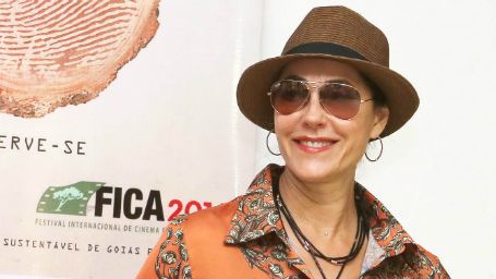 Imagem da notícia FICA 2014: atriz Christiane Torloni está de nova profissão